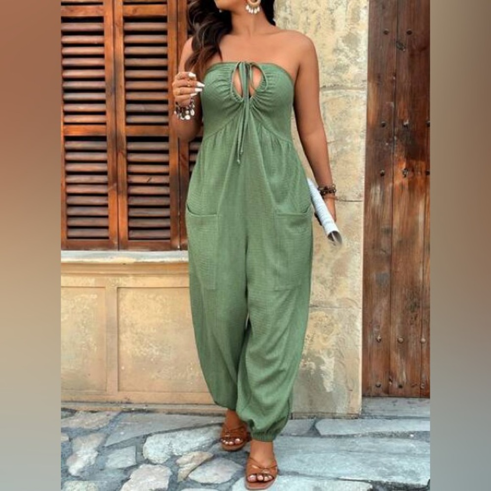 Beachy Green Halter Jumpsuit Balloon Pant